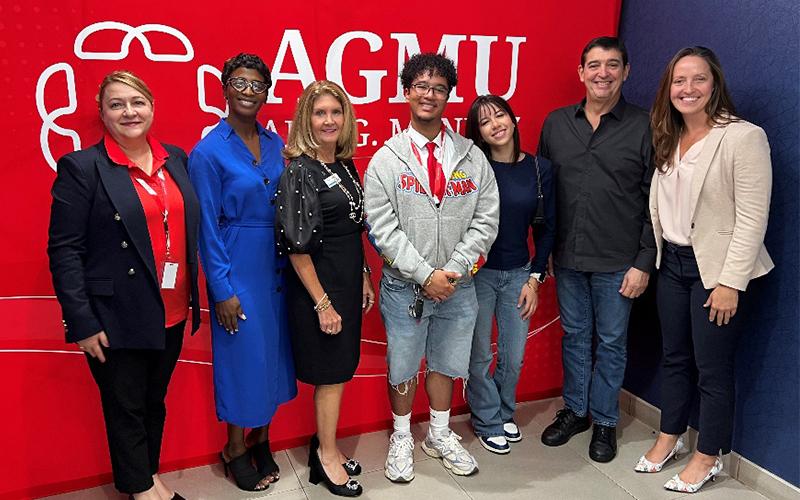 Grupo_de_BBS_con el presidente